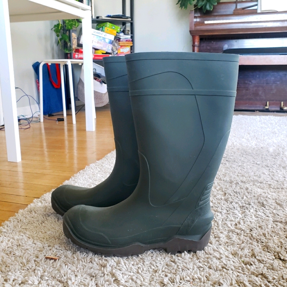 Green rainboots!
